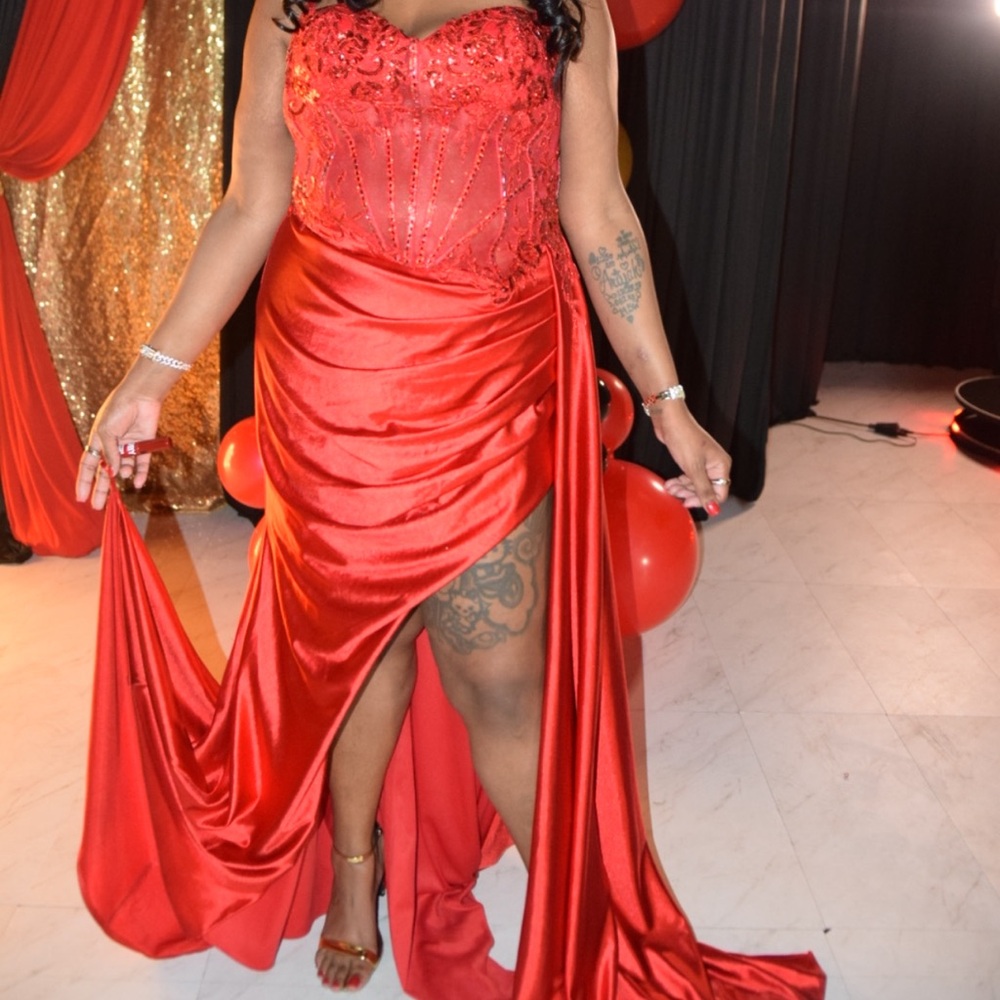 Elegant Red Evening Gown